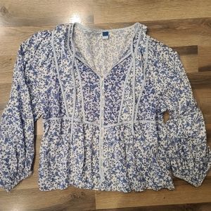 Old Navy top